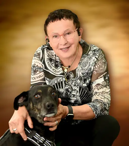 Dorothee Herzer mit Hund Drasze